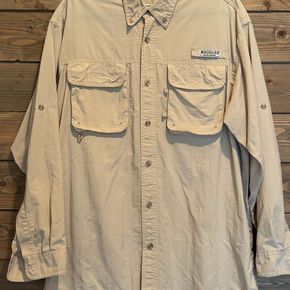 Magellan Sportswear Men's Fishing Shirt, Khaki Tan Outdoor Button Up Size Large